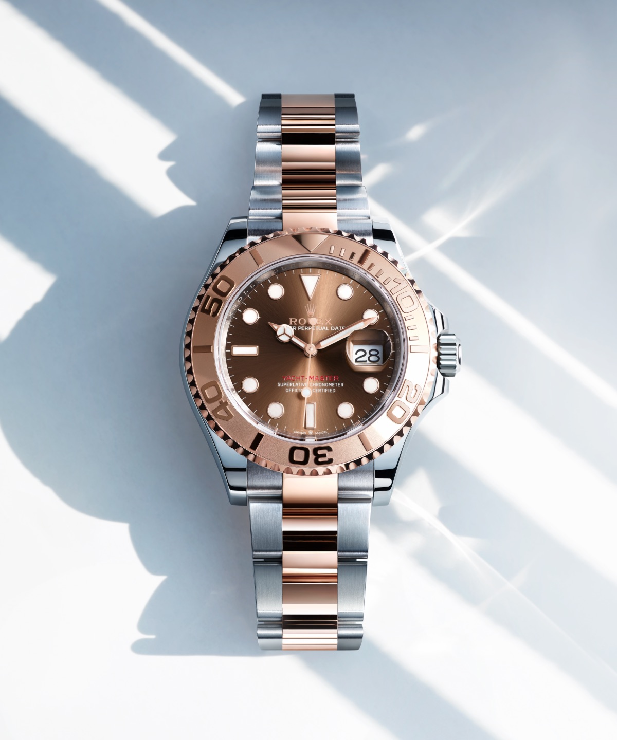 Die Rolex Yacht-Master M126621-0001 in Everose-Gold und Edelstahl Oystertahl