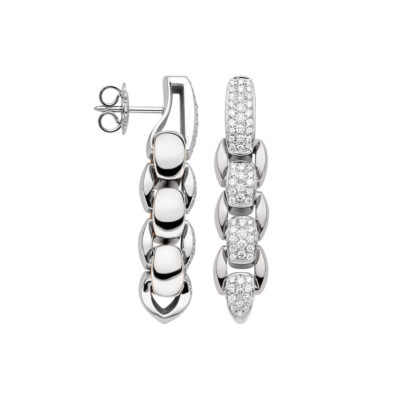 Ohrgehänge mit Diamanten
